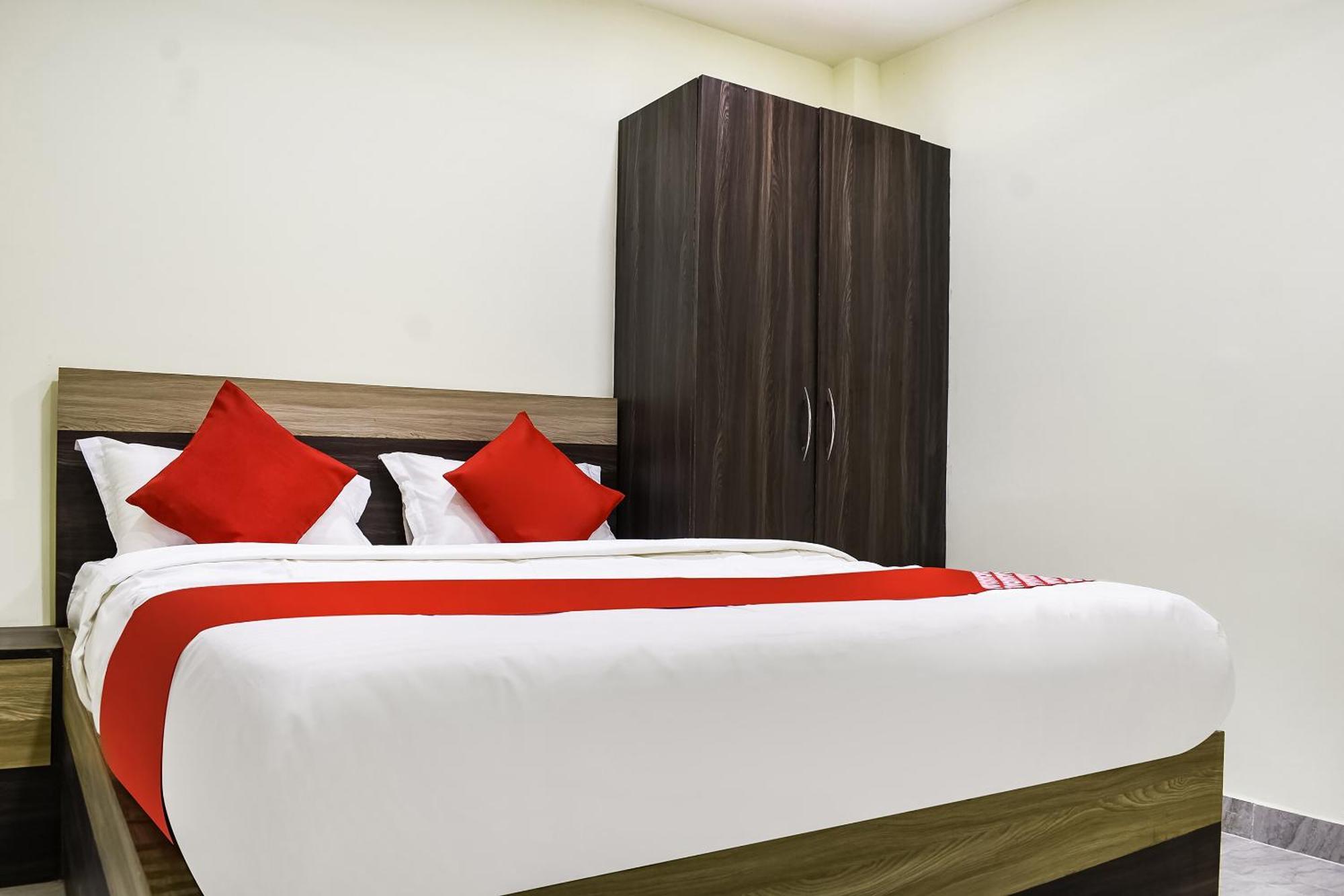 Hotel O S&H Residency Khandagiri Kültér fotó